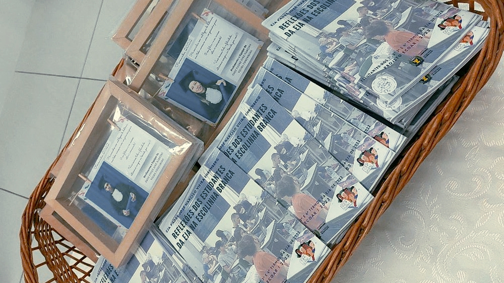 livreto-reflexoes-estudantes-eja